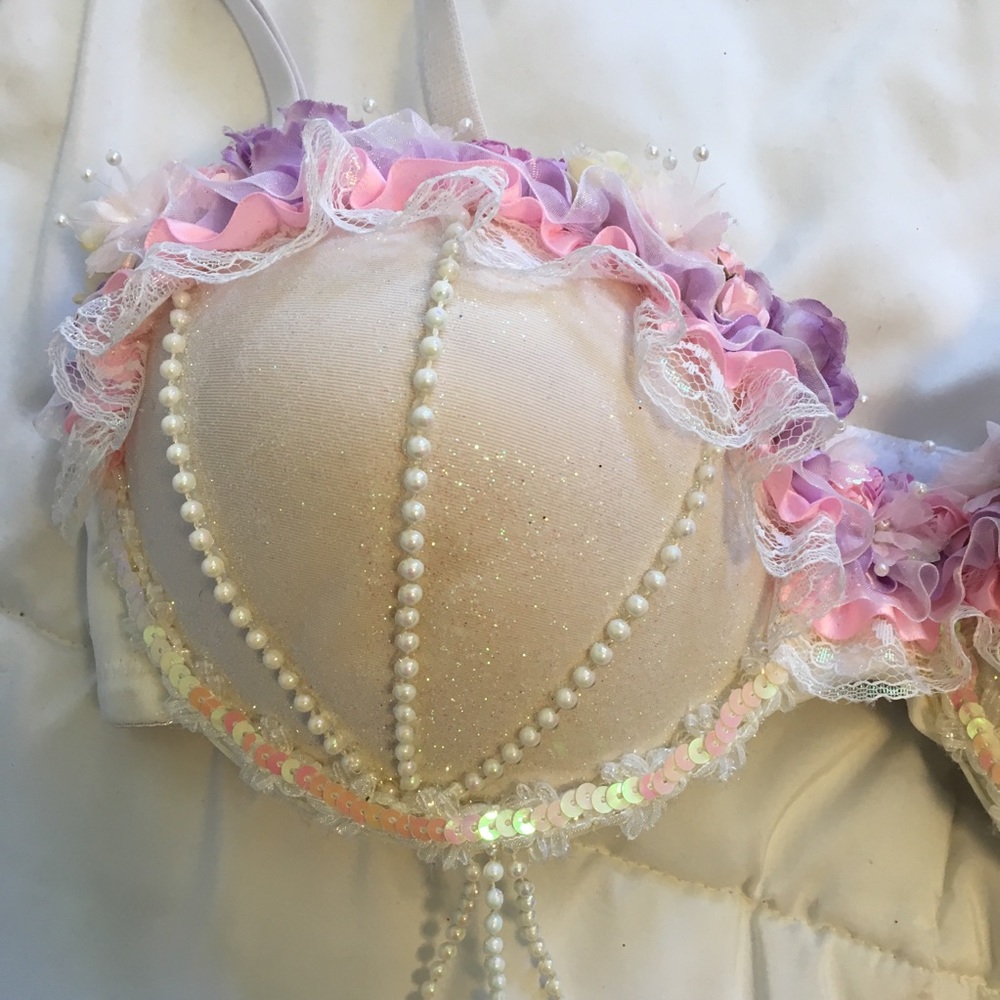 Rave Bra - Picture 2 of 3